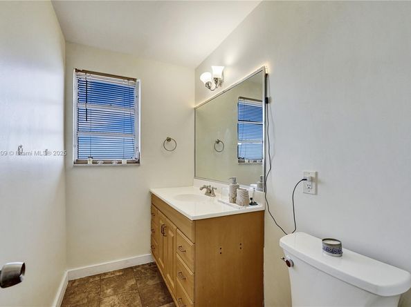 1811 Jefferson St 606, Hollywood FL 33020