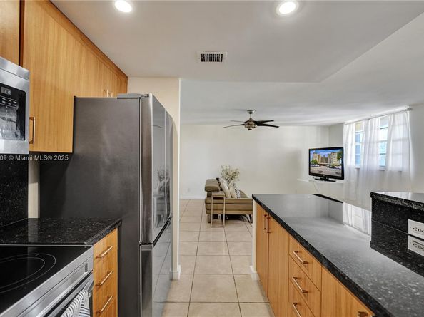 1811 Jefferson St 606, Hollywood FL 33020