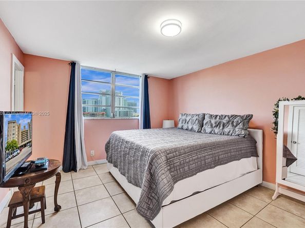 1811 Jefferson St 606, Hollywood FL 33020