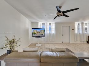 1811 Jefferson St 606, Hollywood FL 33020