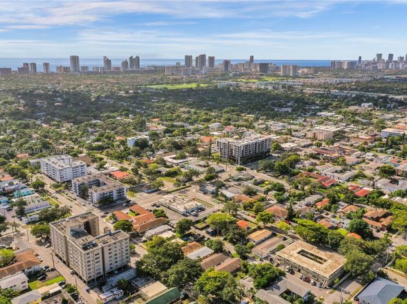 1811 Jefferson St 606, Hollywood FL 33020