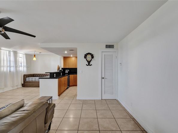 1811 Jefferson St 606, Hollywood FL 33020