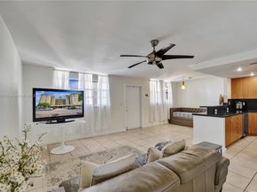 1811 Jefferson St 606, Hollywood FL 33020