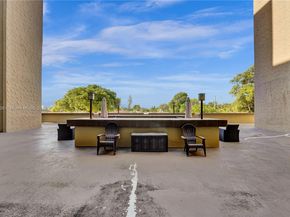 1811 Jefferson St 606, Hollywood FL 33020