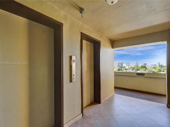 1811 Jefferson St 606, Hollywood FL 33020