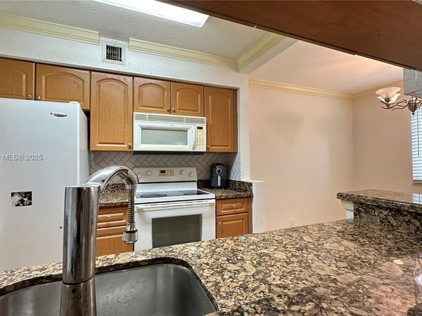 9777 Westview Dr 1112, Coral Springs FL 33076