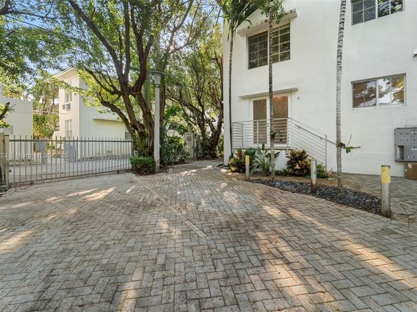 1025 Michigan Av 1C, Miami Beach FL 33139