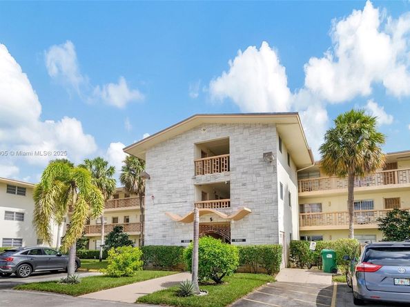 17001 NE 13th Ave 306, Miami FL 33162