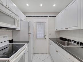 17001 NE 13th Ave 306, Miami FL 33162