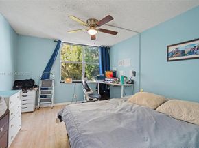 9440 Live Oak Pl 404, Davie FL 33324