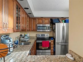 9440 Live Oak Pl 404, Davie FL 33324