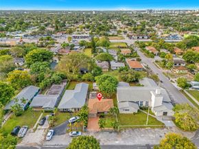 608 NW 9th St, Hallandale Beach FL 33009