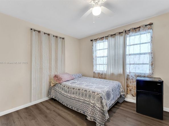 608 NW 9th St, Hallandale Beach FL 33009