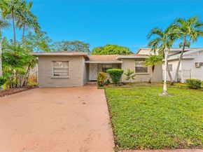 608 NW 9th St, Hallandale Beach FL 33009