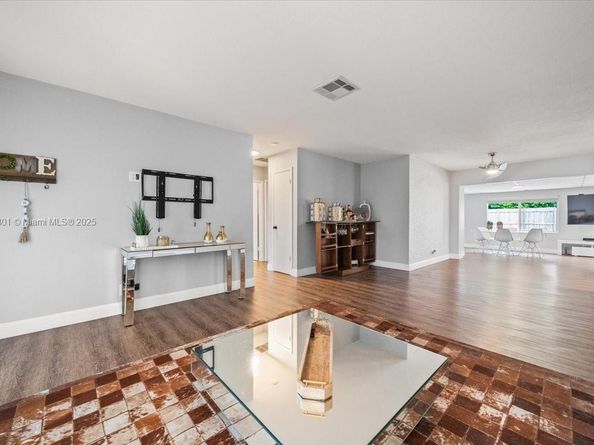 3751 NE 16th Ave, Pompano Beach FL 33064