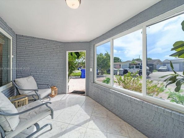3751 NE 16th Ave, Pompano Beach FL 33064