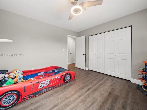 3751 NE 16th Ave, Pompano Beach FL 33064