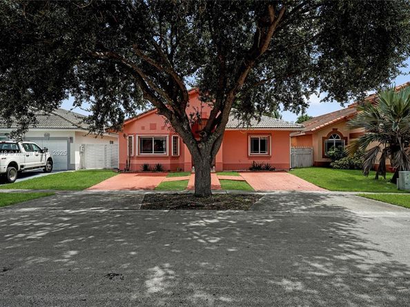 8790 NW 142nd St, Miami Lakes FL 33018