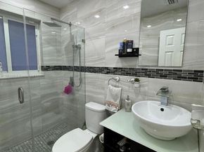 260 NW 57th Ct, Miami FL 33126