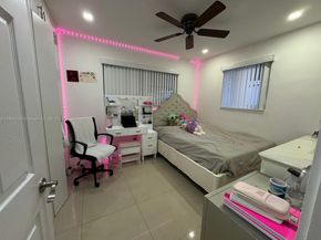 260 NW 57th Ct, Miami FL 33126