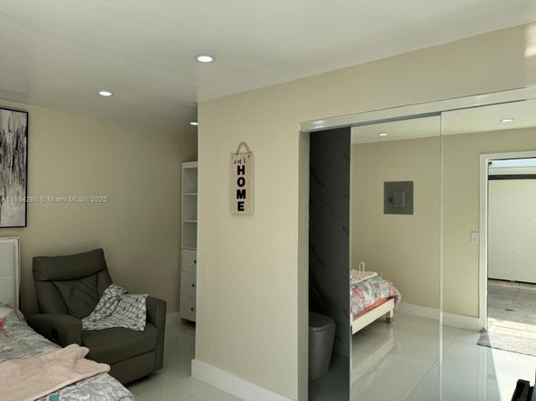 260 NW 57th Ct, Miami FL 33126