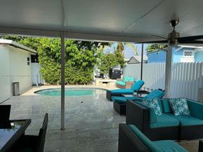 260 NW 57th Ct, Miami FL 33126
