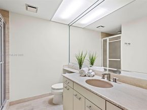 19500 Turnberry Way 26C, Aventura FL 33180