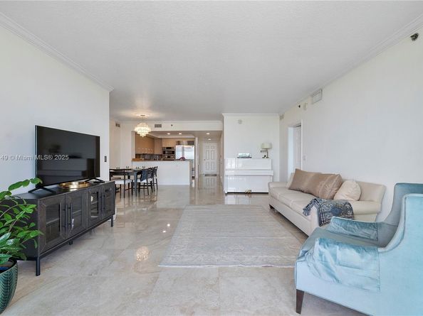1819 SE 17th St 906, Fort Lauderdale FL 33316