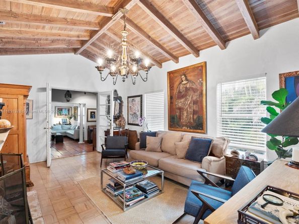 2700 SW 4th Ave, Miami FL 33129