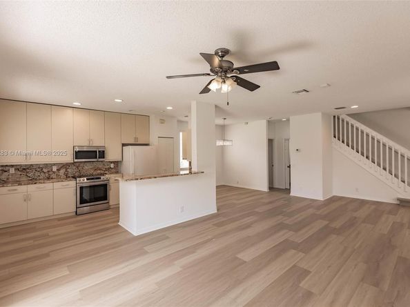 1326 Majesty Ter, Weston FL 33327