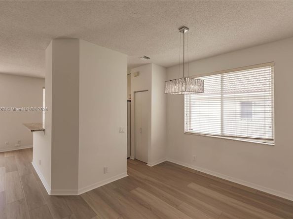 1326 Majesty Ter, Weston FL 33327