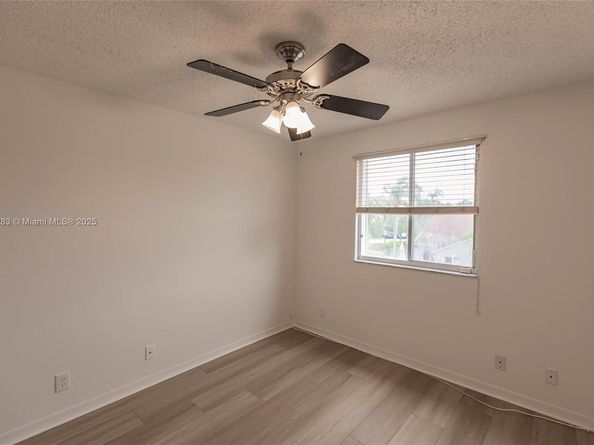 1326 Majesty Ter, Weston FL 33327