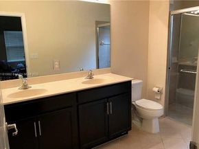 11845 SW 232nd Ln, Miami FL 33032