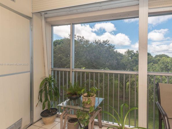 500 SW 130th Ter 407A, Pembroke Pines FL 33027