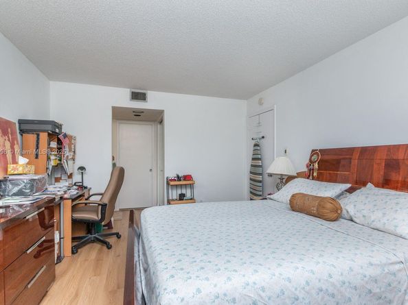 500 SW 130th Ter 407A, Pembroke Pines FL 33027