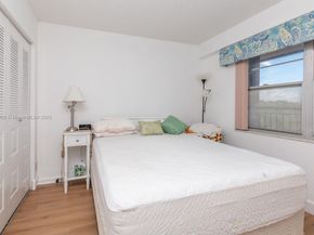 500 SW 130th Ter 407A, Pembroke Pines FL 33027