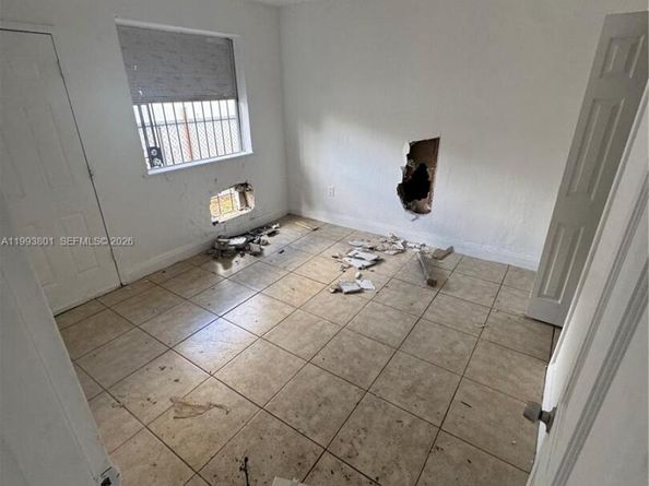 1620 NW 64th St, Miami FL 33147