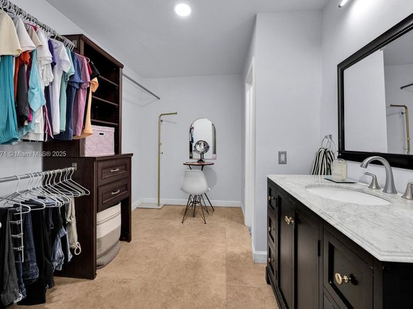 15225 SW 45th Ter F49, Miami FL 33185