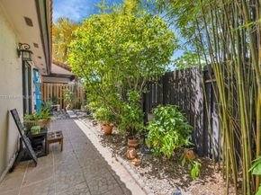 15225 SW 45th Ter F49, Miami FL 33185
