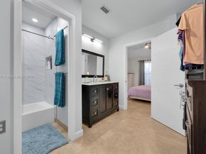15225 SW 45th Ter F49, Miami FL 33185