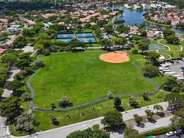 15225 SW 45th Ter F49, Miami FL 33185