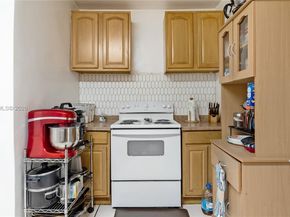 14421 Harrison St, Miami FL 33176