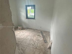 2281 NW 153rd St, Miami Gardens FL 33054