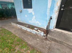 2281 NW 153rd St, Miami Gardens FL 33054