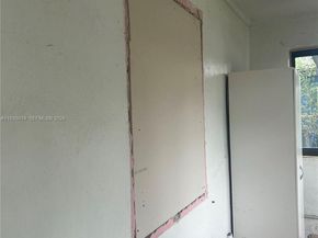 2281 NW 153rd St, Miami Gardens FL 33054