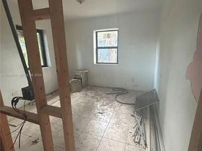 2281 NW 153rd St, Miami Gardens FL 33054