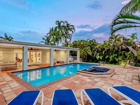 7475 SW 134th St, Pinecrest FL 33156