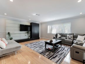 7475 SW 134th St, Pinecrest FL 33156