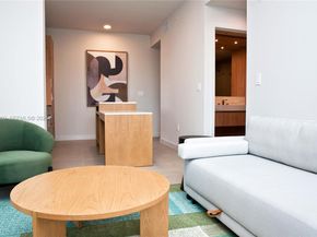 11 NE 6th St 1109, Miami FL 33132