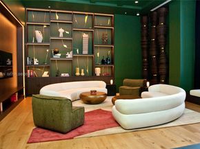 11 NE 6th St 1109, Miami FL 33132